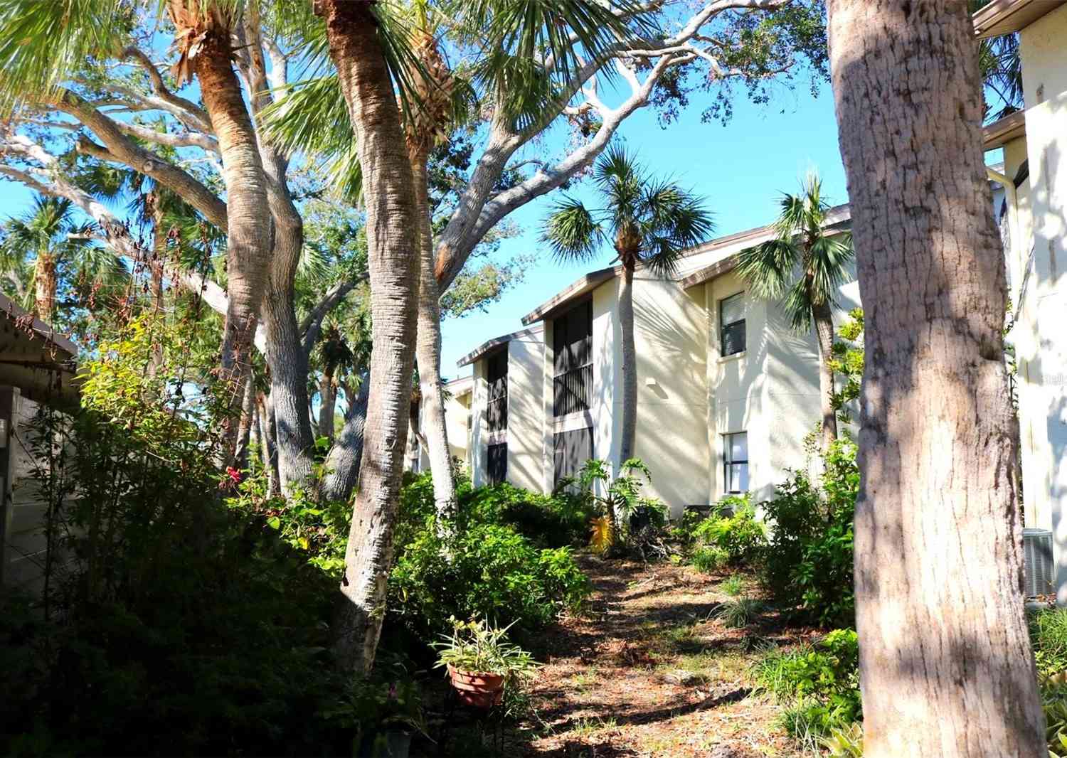 626 Bird Bay Drive #204, VENICE, Florida image 1