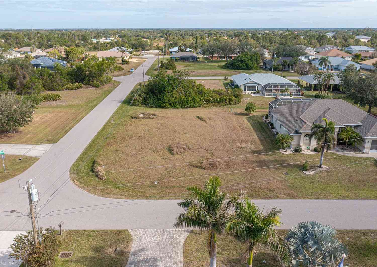 2354 Sofia Lane, PUNTA GORDA, Florida image 2