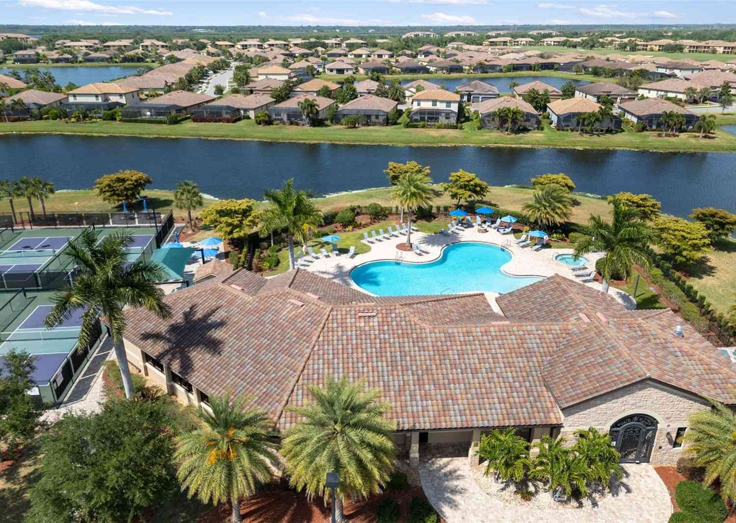 6517 Willowshire Way, BRADENTON, Florida image 47