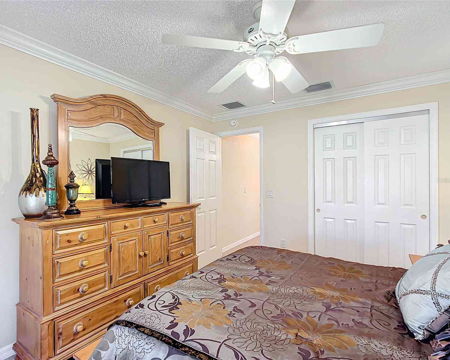 725 Beldon Court, THE VILLAGES, Florida image 30