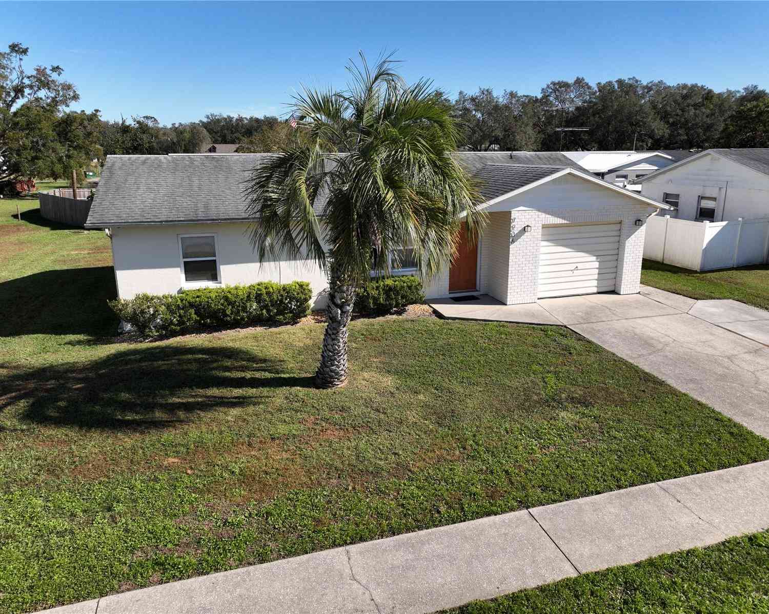 7236 Landover Drive, ZEPHYRHILLS, Florida image 32