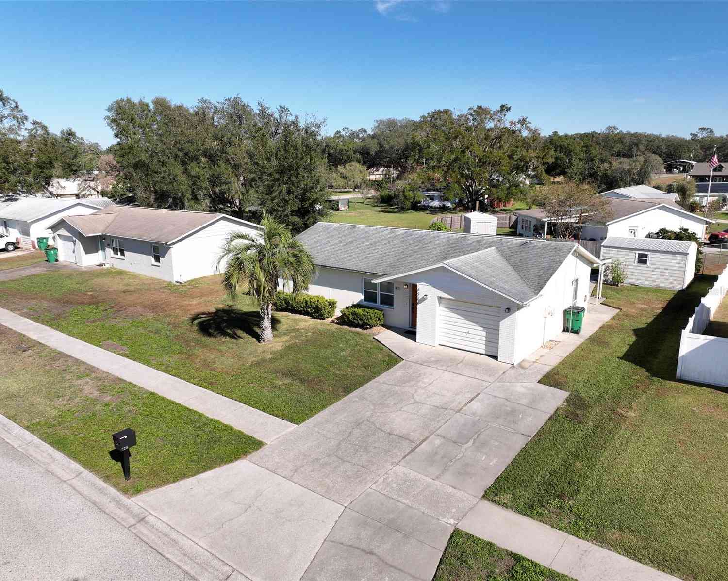 7236 Landover Drive, ZEPHYRHILLS, Florida image 23