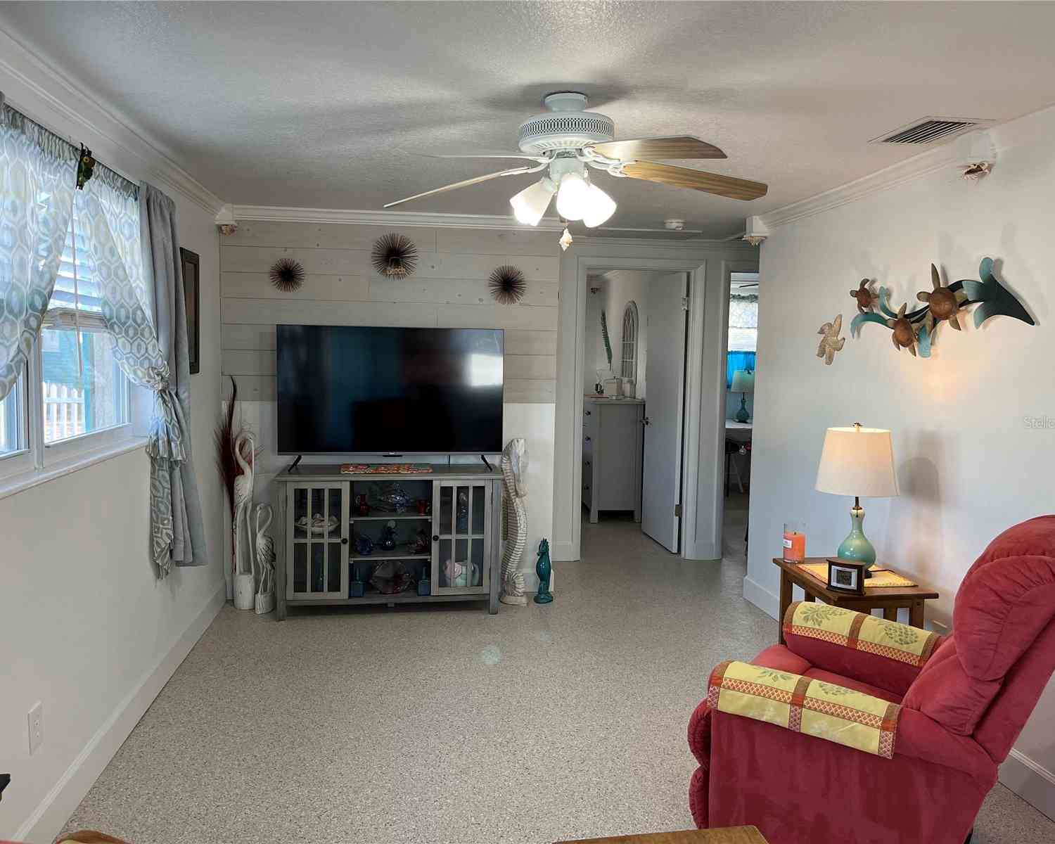 2702 Avenue B, HOLMES BEACH, Florida image 7