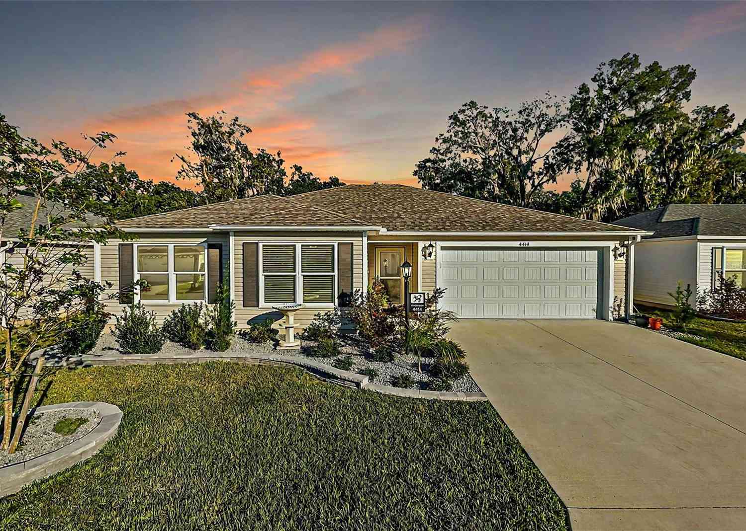 4414 Cameo Circle, THE VILLAGES, Florida image 1