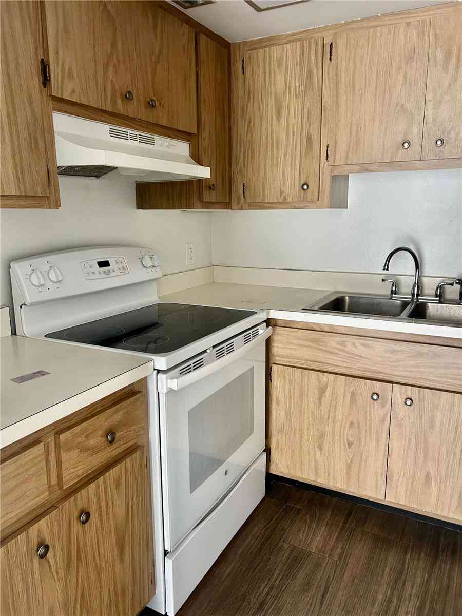 4035 S School Avenue #B2, SARASOTA, Florida image 10
