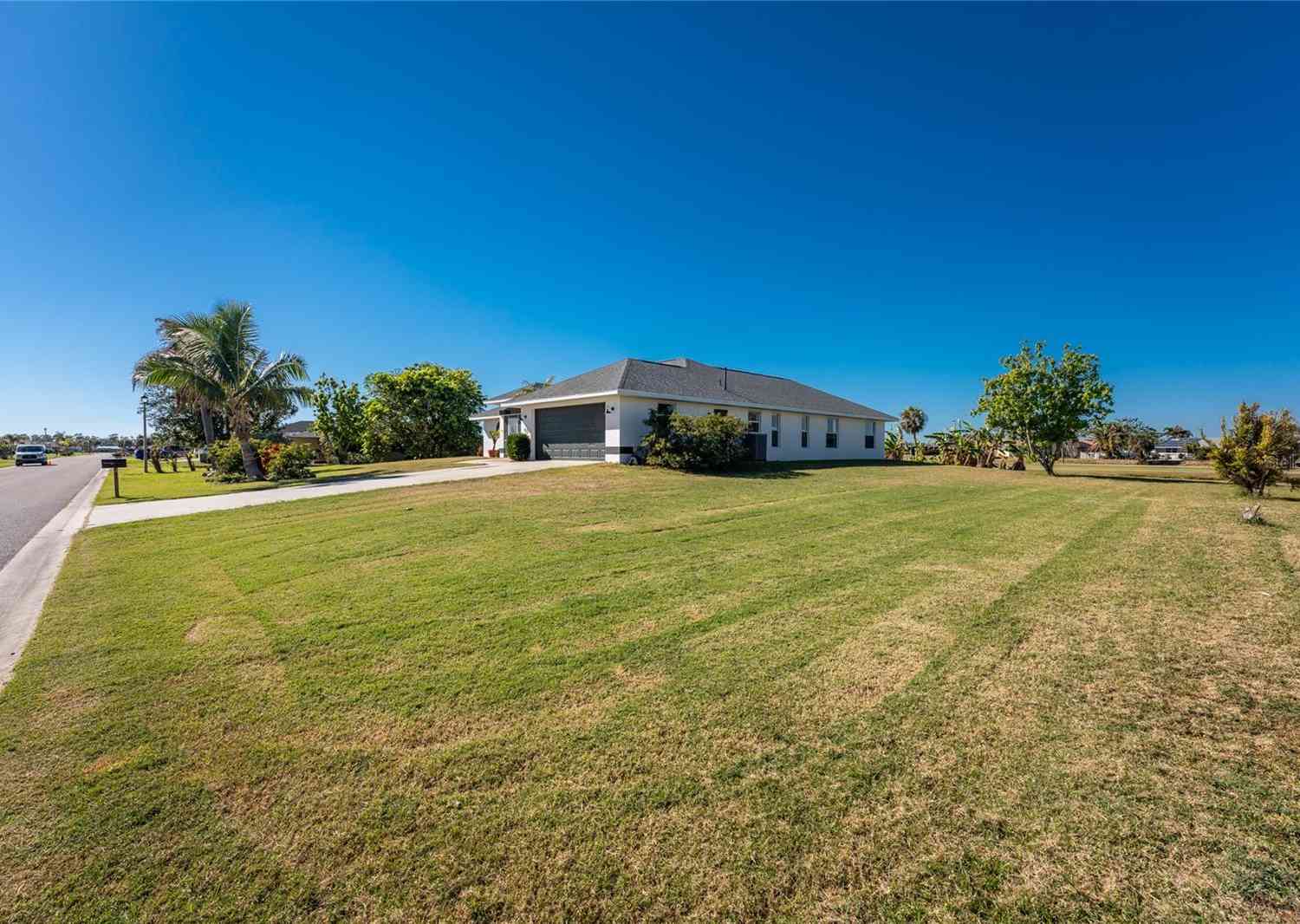 32 Oakland Hills Court, Rotonda, Florida image 43