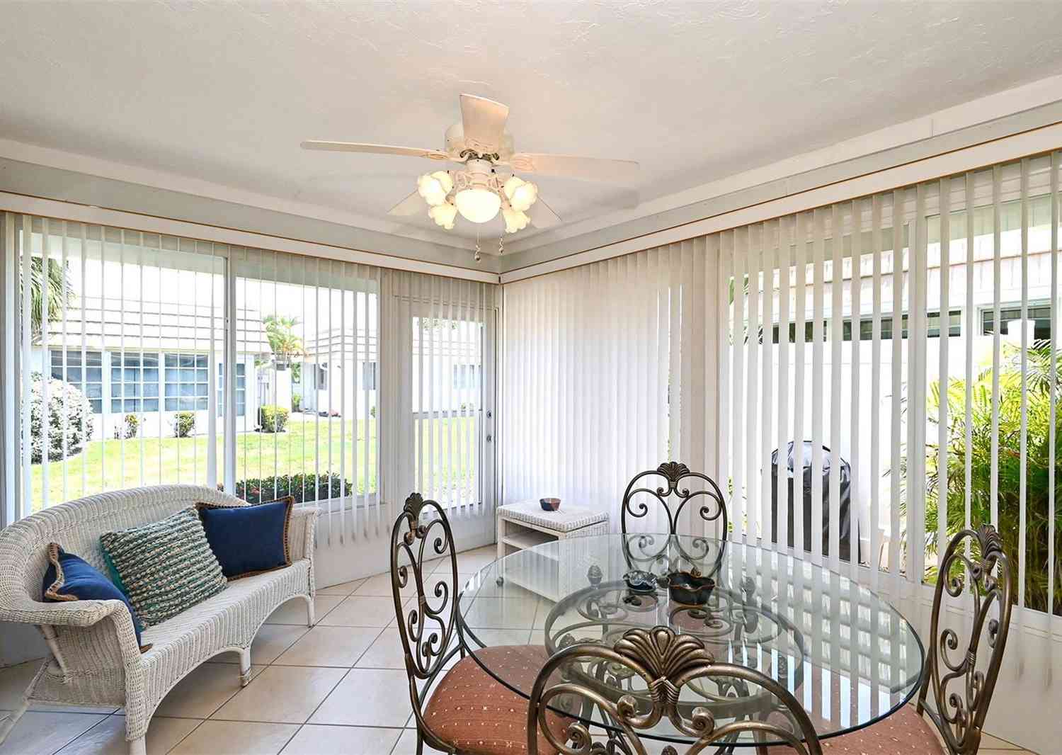 2623 Riverbluff Parkway #144, SARASOTA, Florida image 17