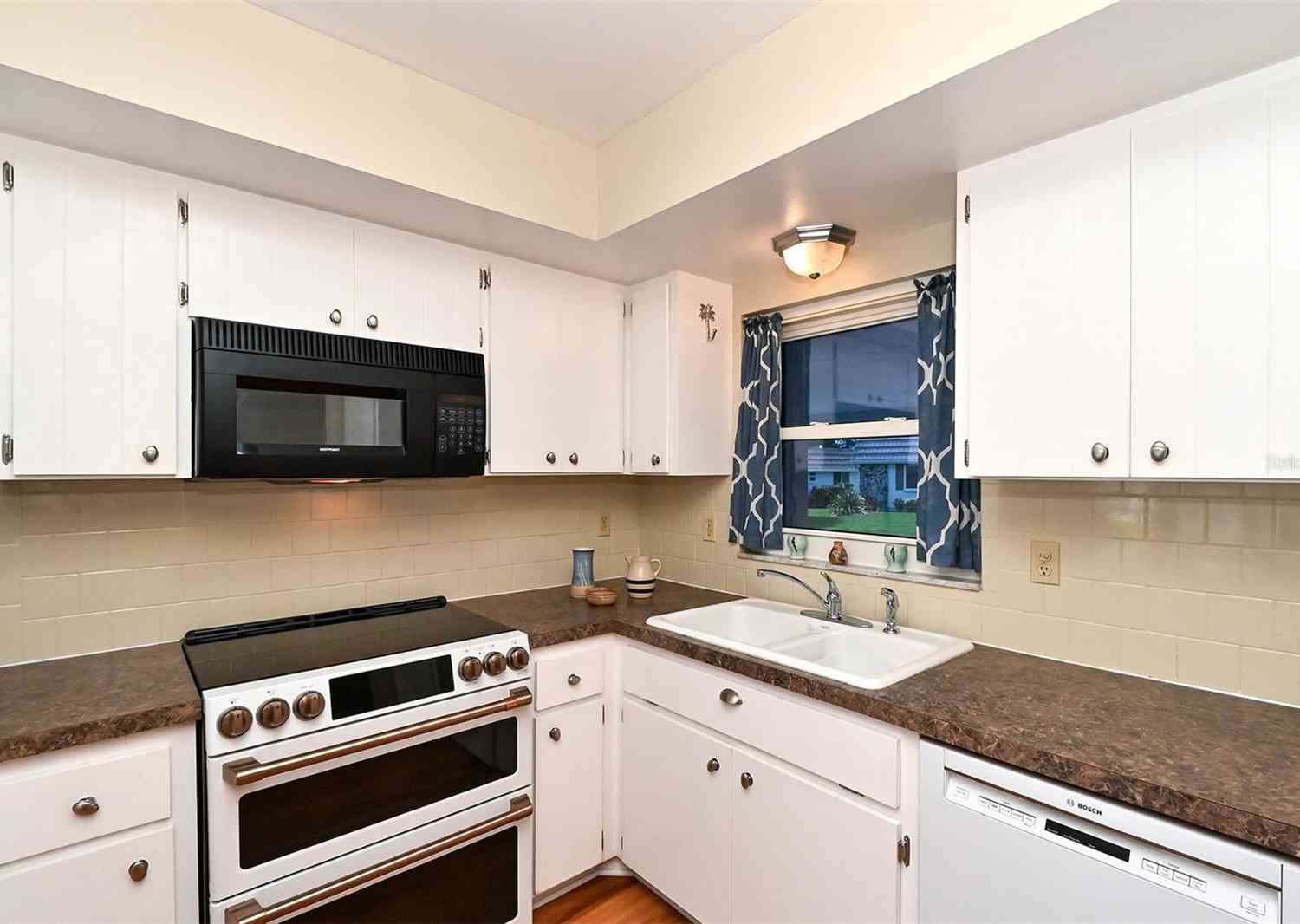 2623 Riverbluff Parkway #144, SARASOTA, Florida image 15
