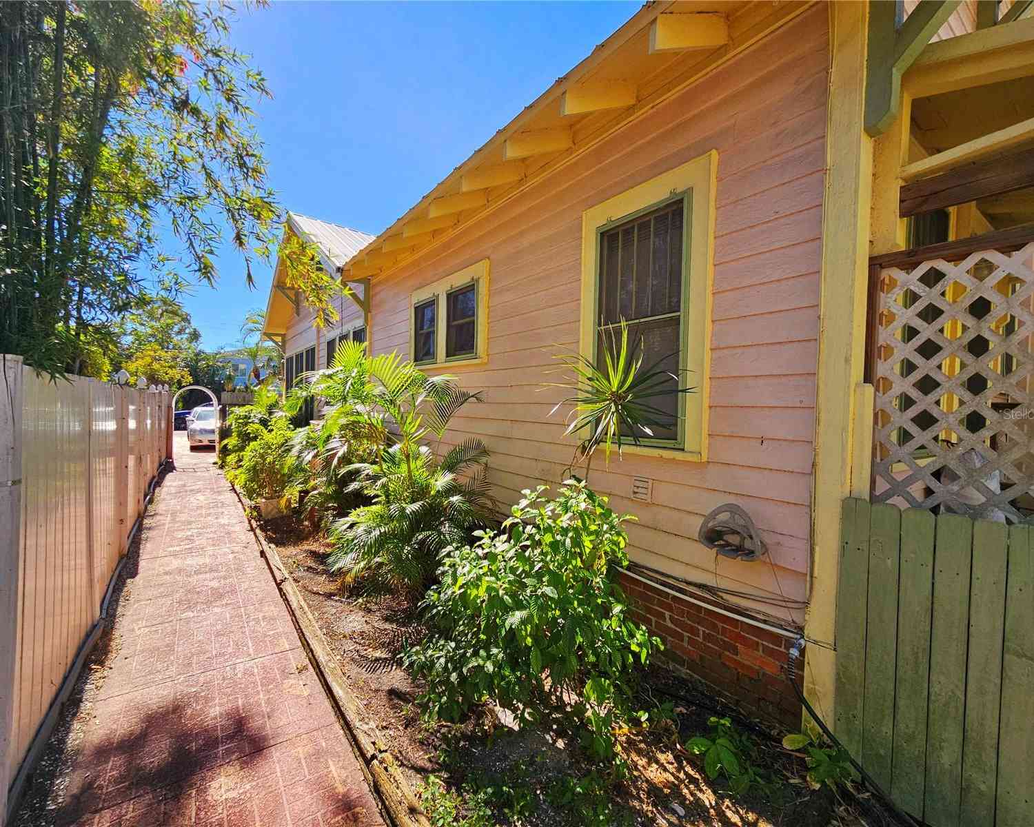 1667 Laurel Street, SARASOTA, Florida image 6
