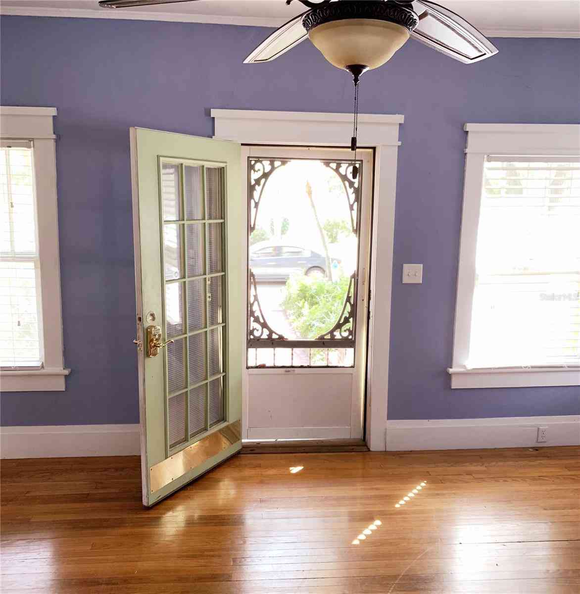1667 Laurel Street, SARASOTA, Florida image 17