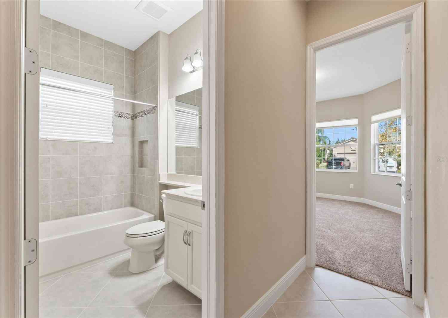 30280 Southernwood Court, Wesley Chapel, Florida image 29