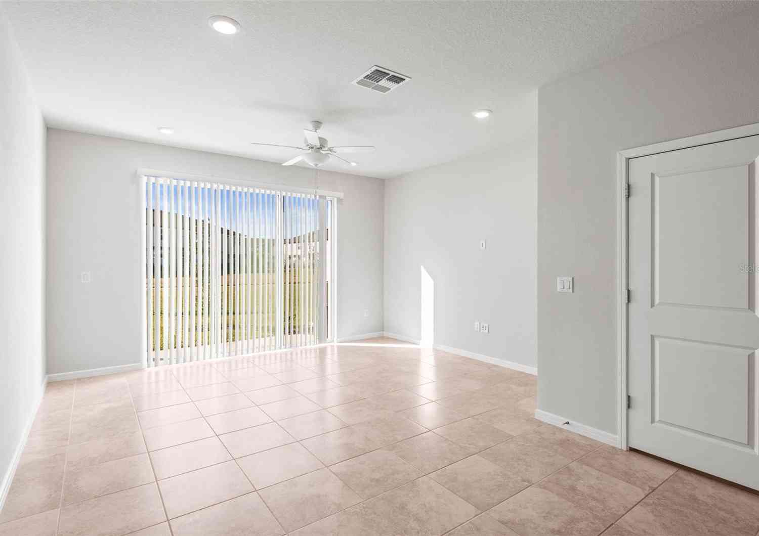 31386 Amberview Bend, Wesley Chapel, Florida image 10