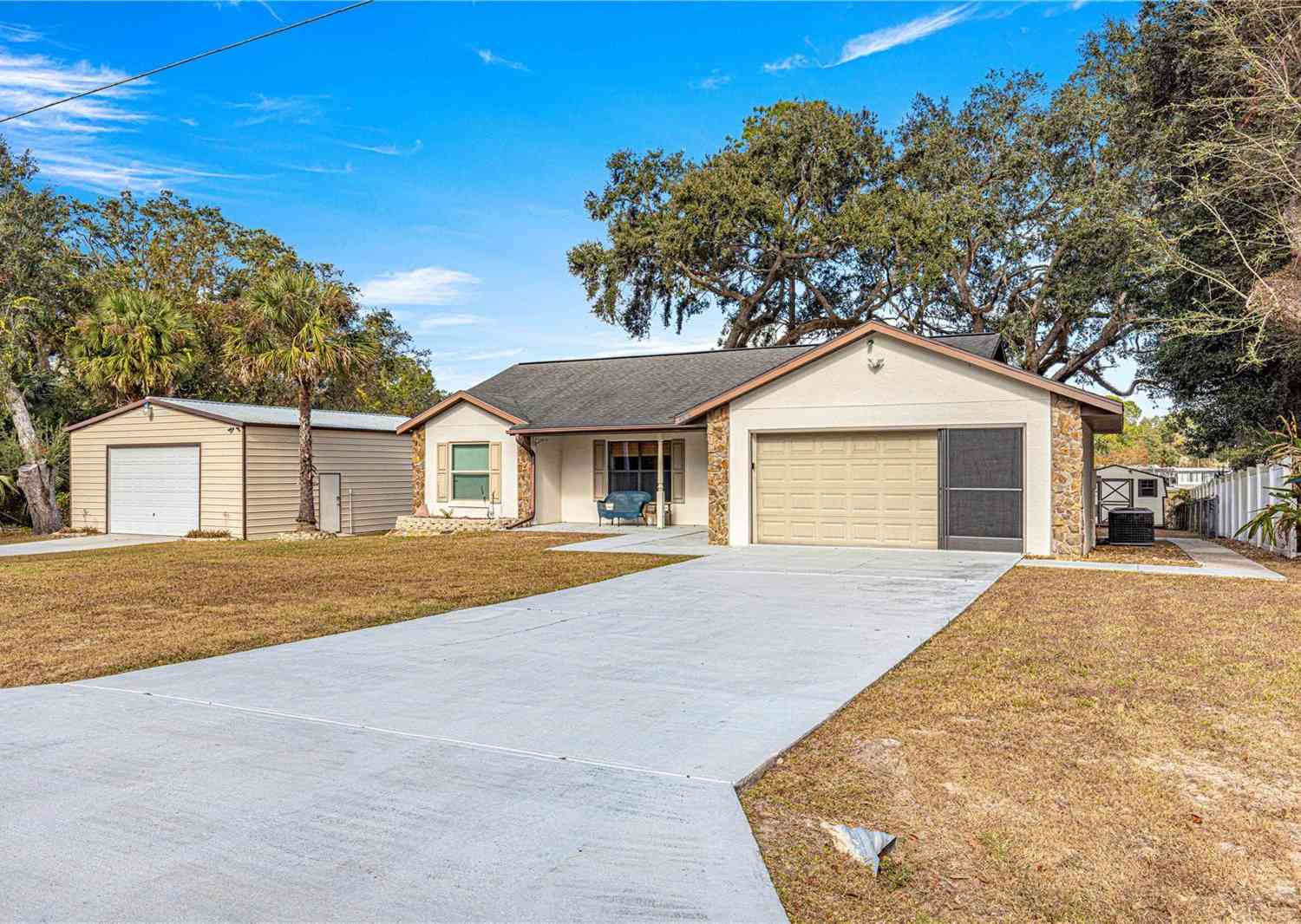 17757 SE 28th Lane, SILVER SPRINGS, Florida image 3