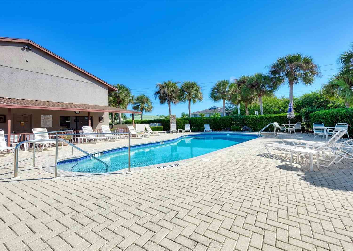 927 Capri Isles Boulevard #5, VENICE, Florida image 41