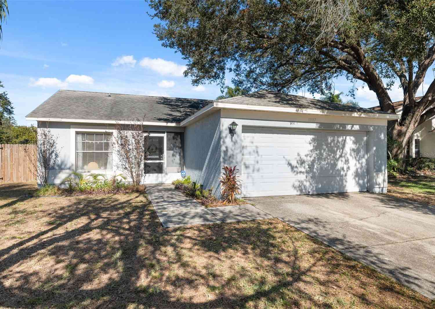 11117 Bloomington Drive, Tampa, Florida image 8