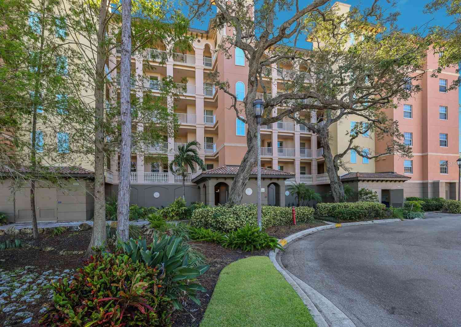 5591 Cannes Circle #501, SARASOTA, Florida image 1
