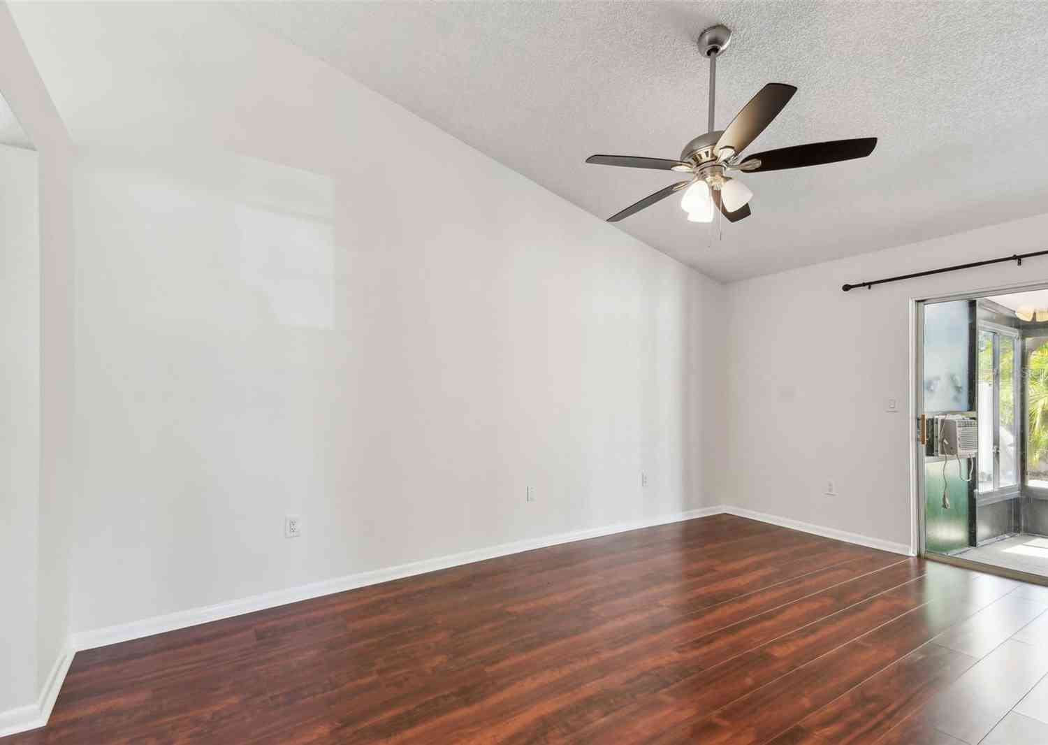 569 Daventry Square, PALM HARBOR, Florida image 40