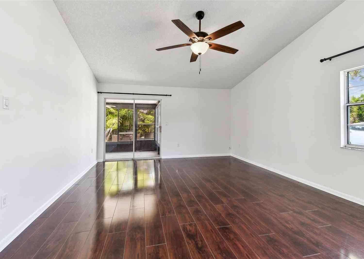 569 Daventry Square, PALM HARBOR, Florida image 28