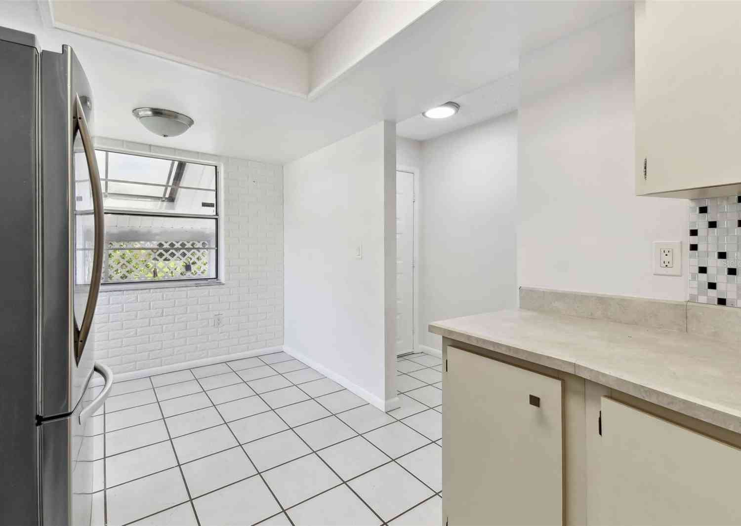 569 Daventry Square, PALM HARBOR, Florida image 21