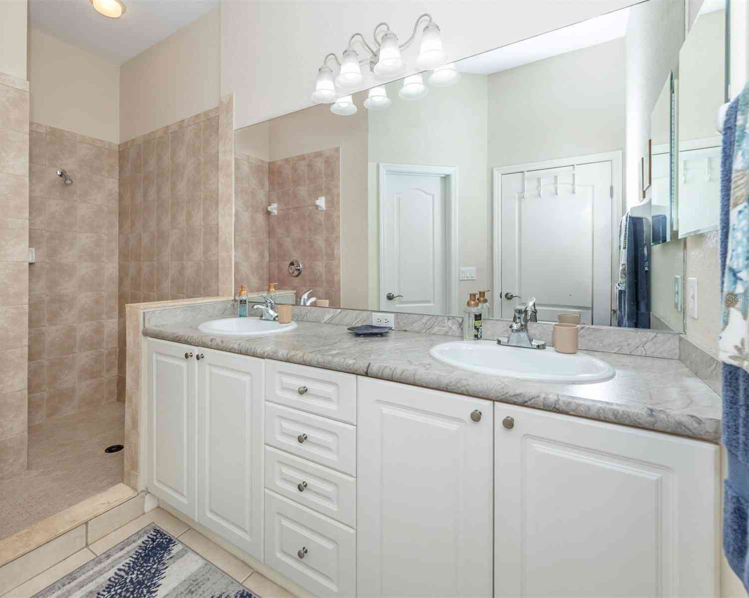 2907 Ravinia Circle #2907, VENICE, Florida image 20