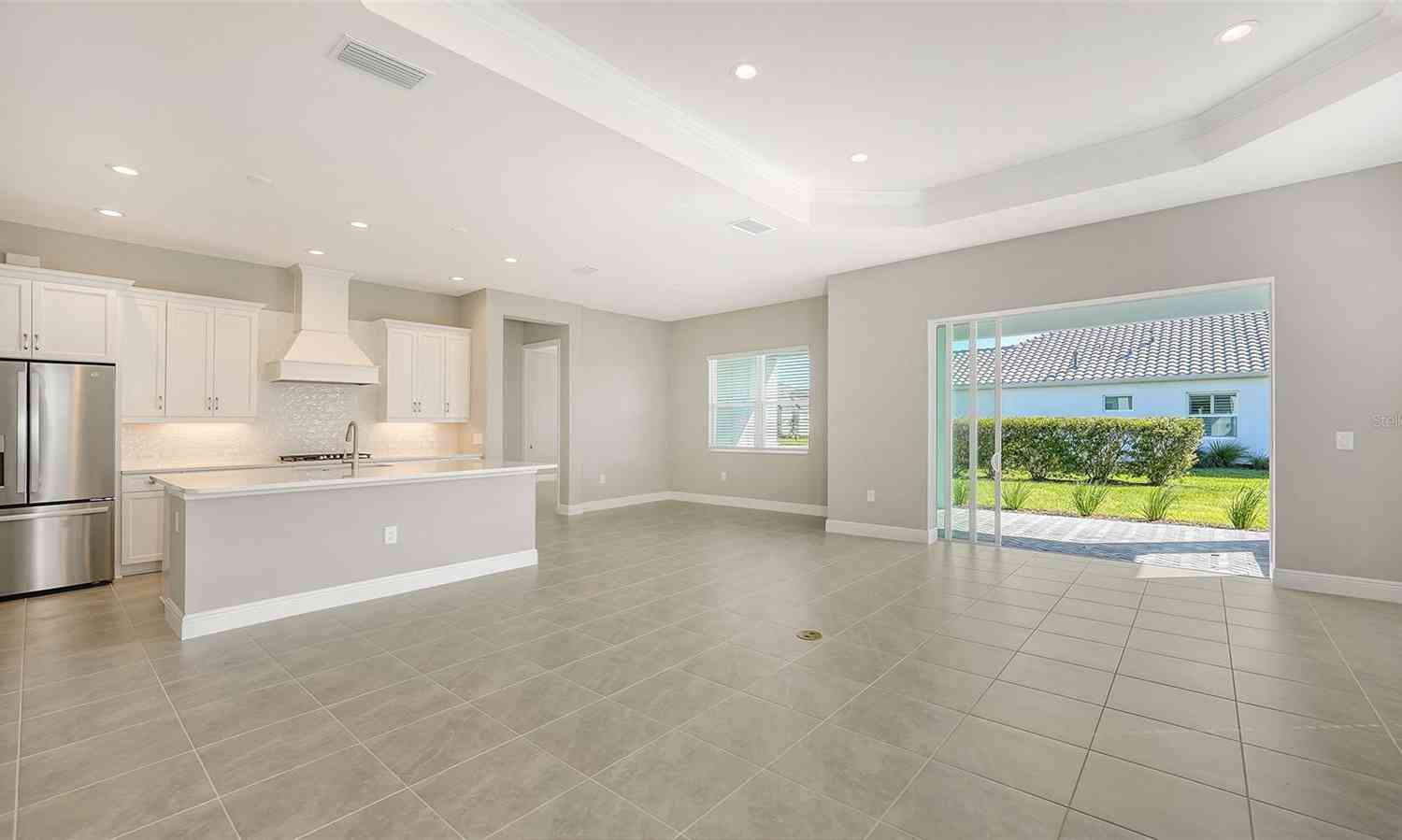 10300 Lake George Avenue, SARASOTA, Florida image 4