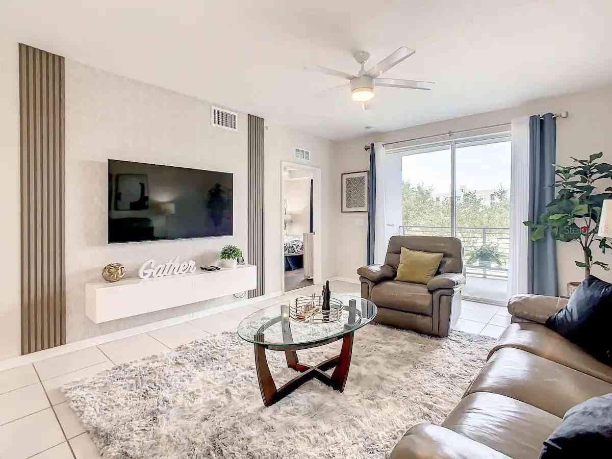 4741 Clock Tower Drive #205, KISSIMMEE, Florida image 2