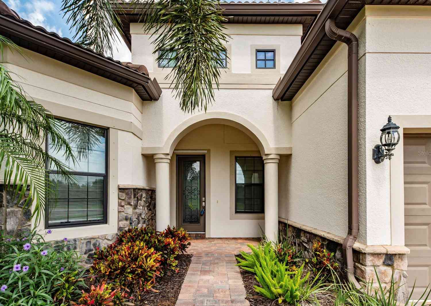 5610 Rain Lily Court, SARASOTA, Florida image 6