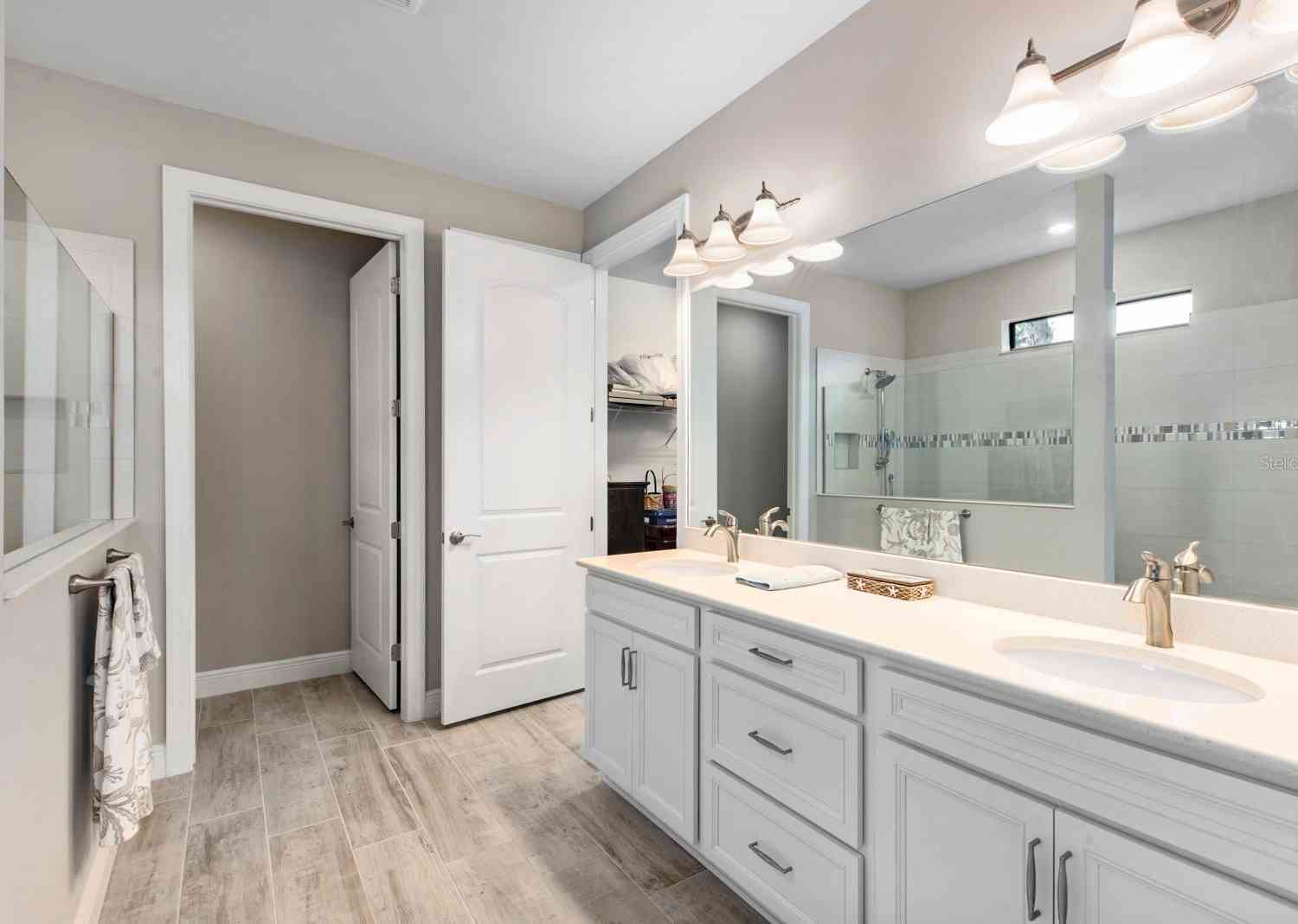 5610 Rain Lily Court, SARASOTA, Florida image 21