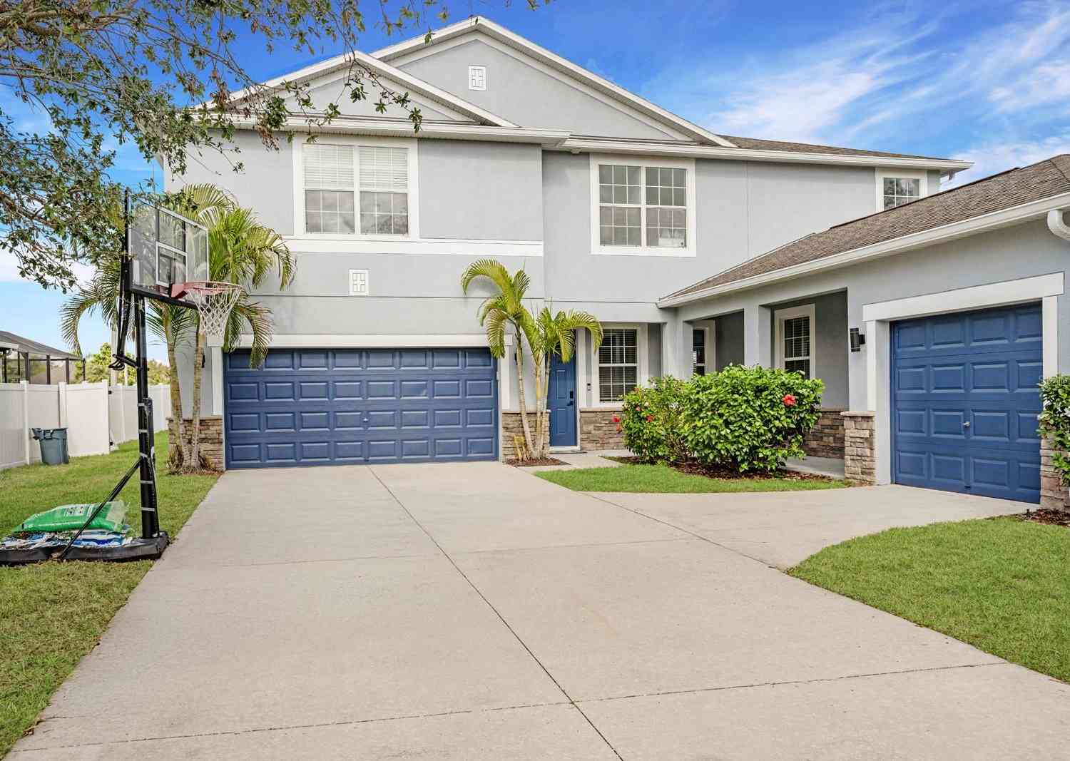 10836 Carloway Hills Drive, WIMAUMA, Florida image 1