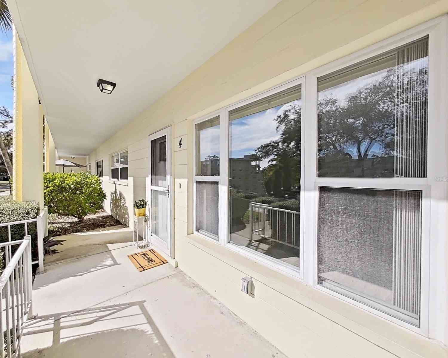 2360 World Parkway Boulevard #4, CLEARWATER, Florida image 2