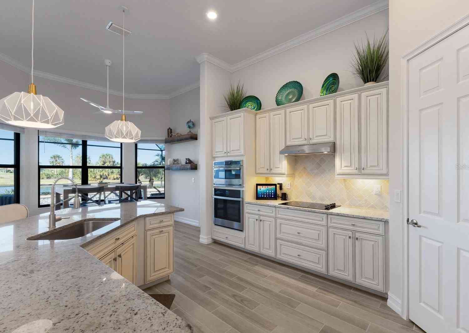 10817 Whisk Fern Drive, VENICE, Florida image 12