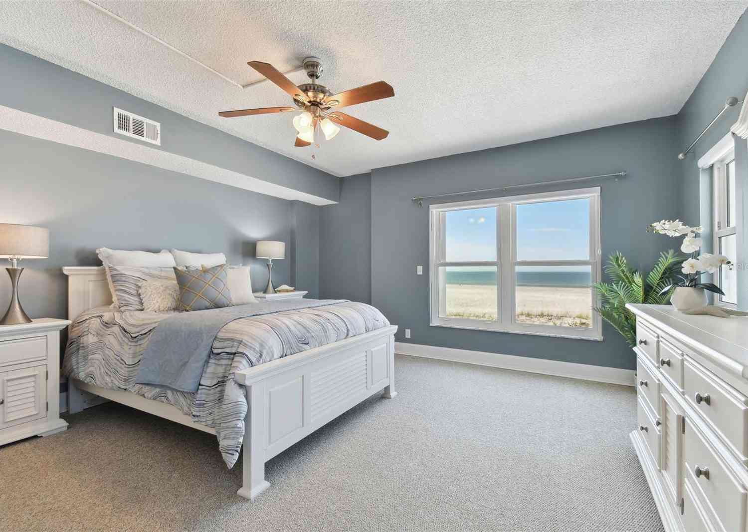 4950 Gulf Boulevard #206, Saint Petersburg Beach, Florida image 4