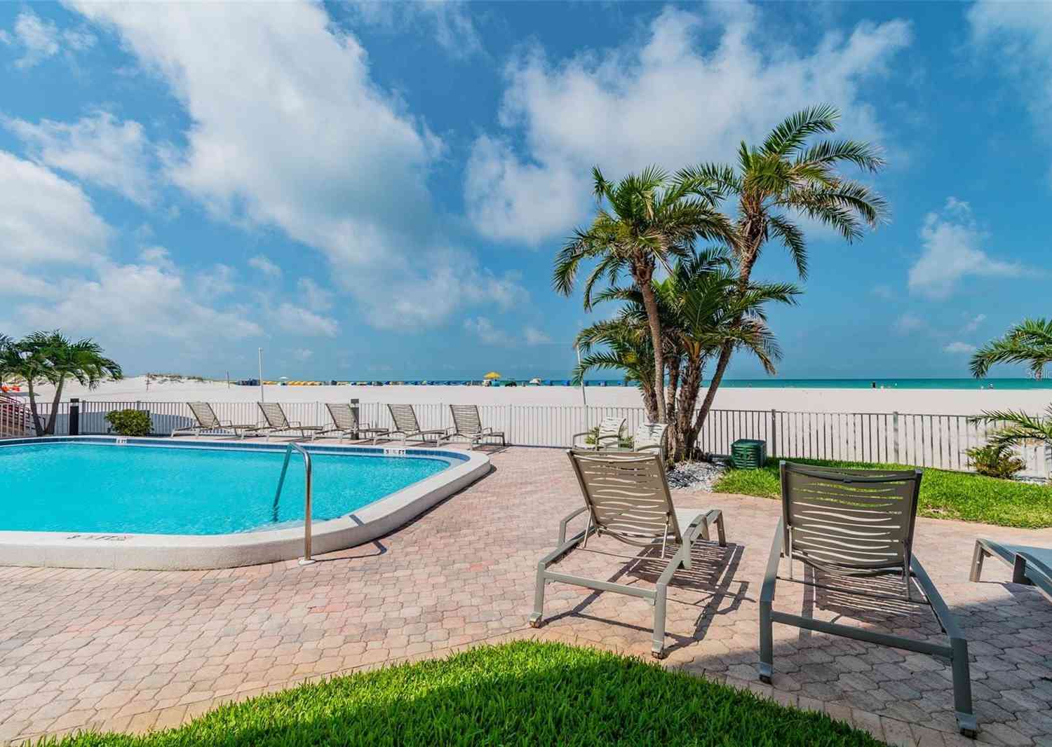 4950 Gulf Boulevard #206, Saint Petersburg Beach, Florida image 6