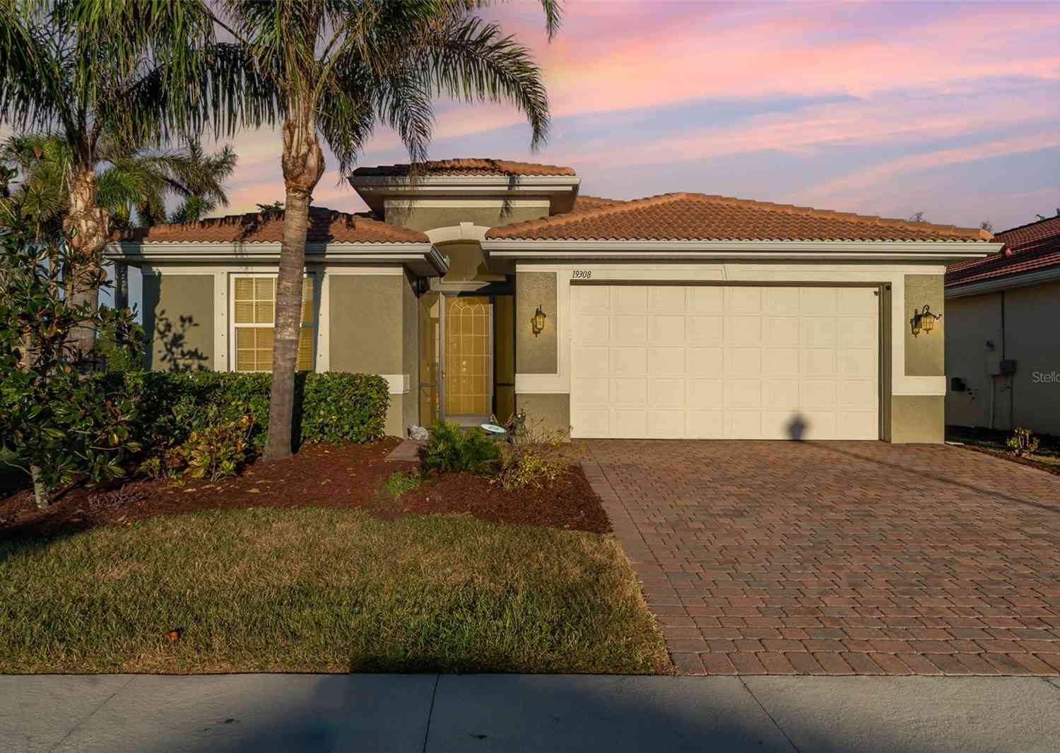 19308 Yellowtail Court, VENICE, Florida image 1