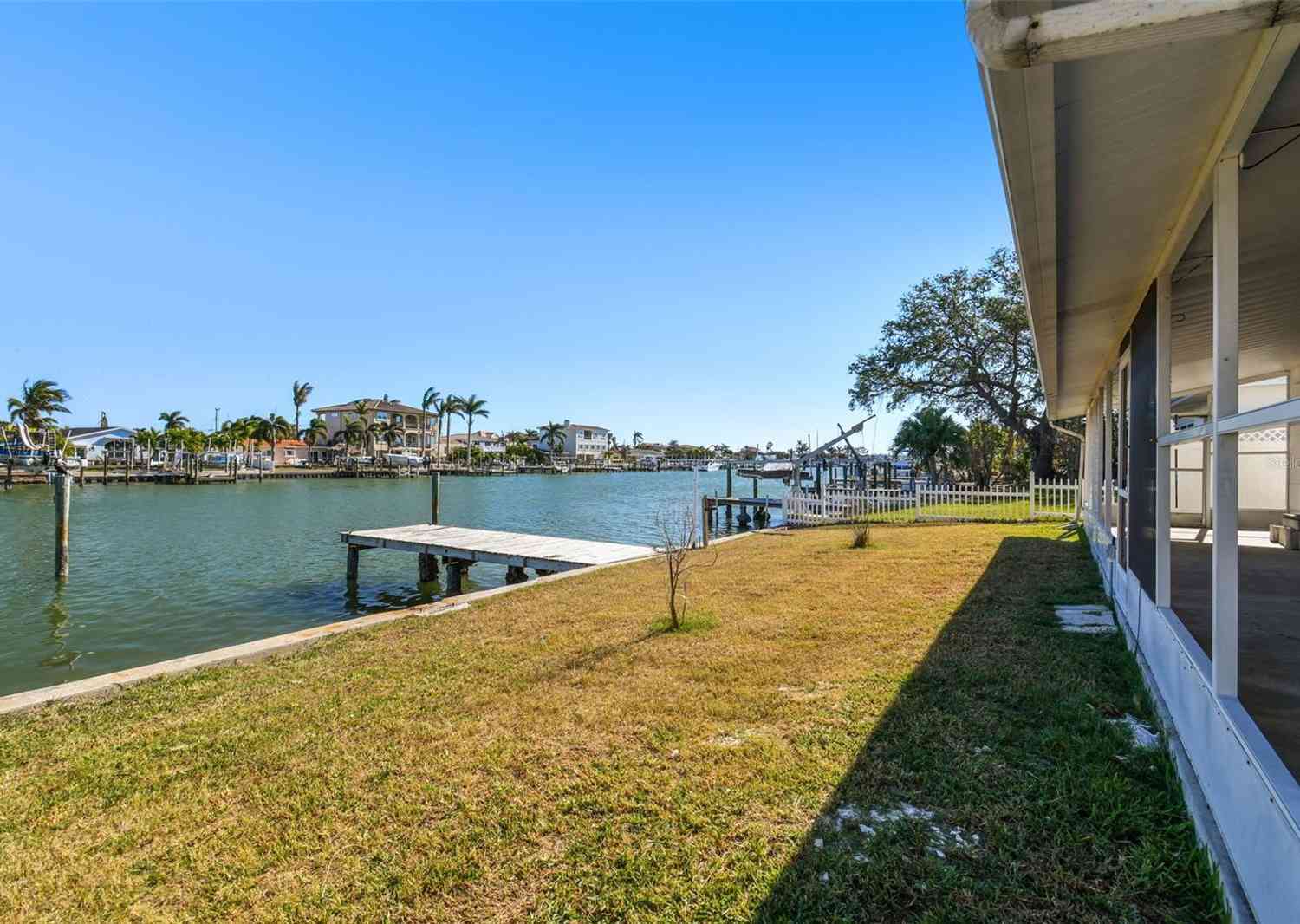 545 Lillian Drive, MadeiraBeach, Florida image 3