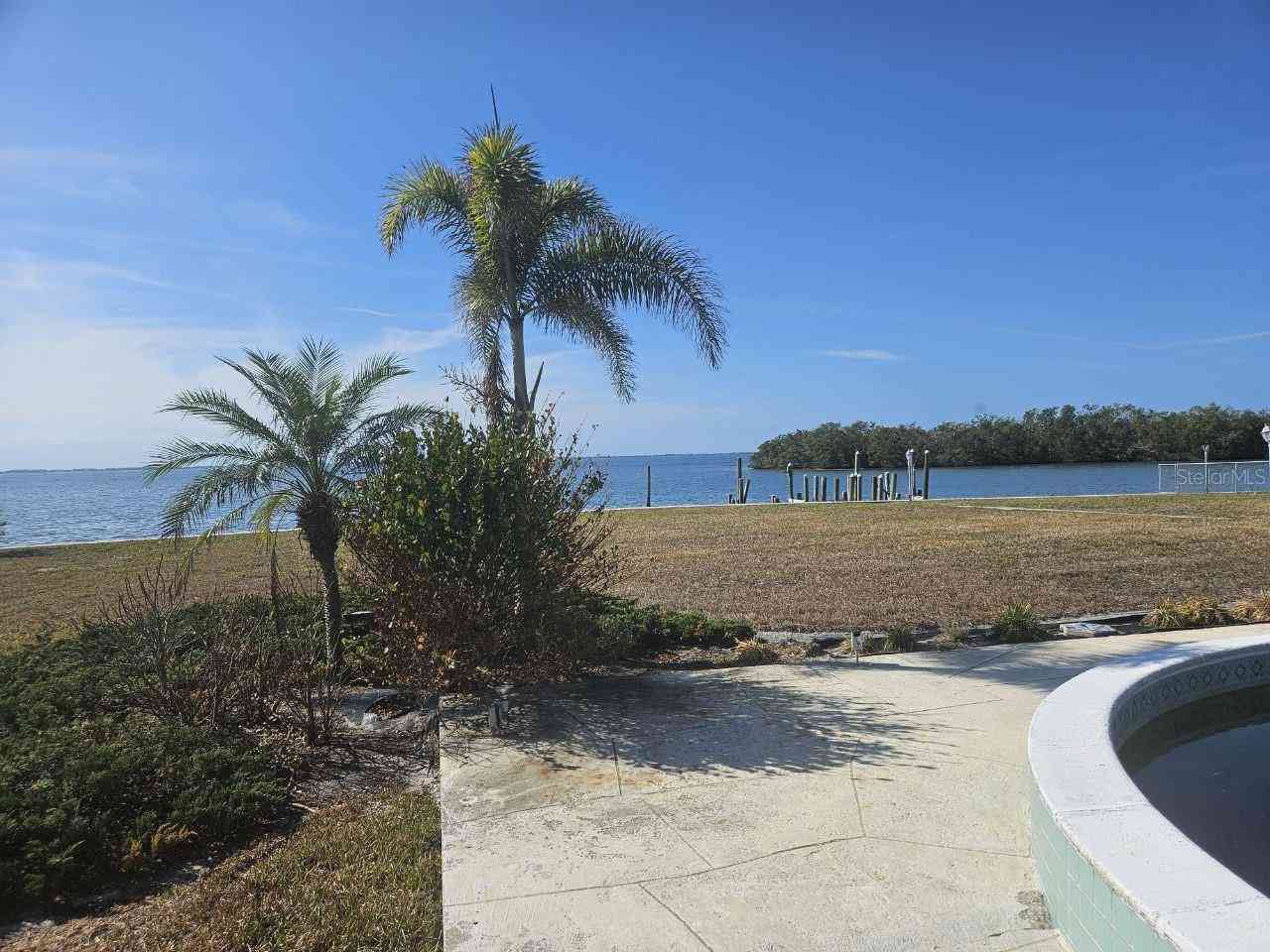 7322 Westmoreland Drive, SARASOTA, Florida image 3