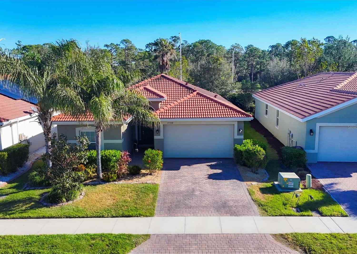 19348 Yellowtail Court, VENICE, Florida image 2