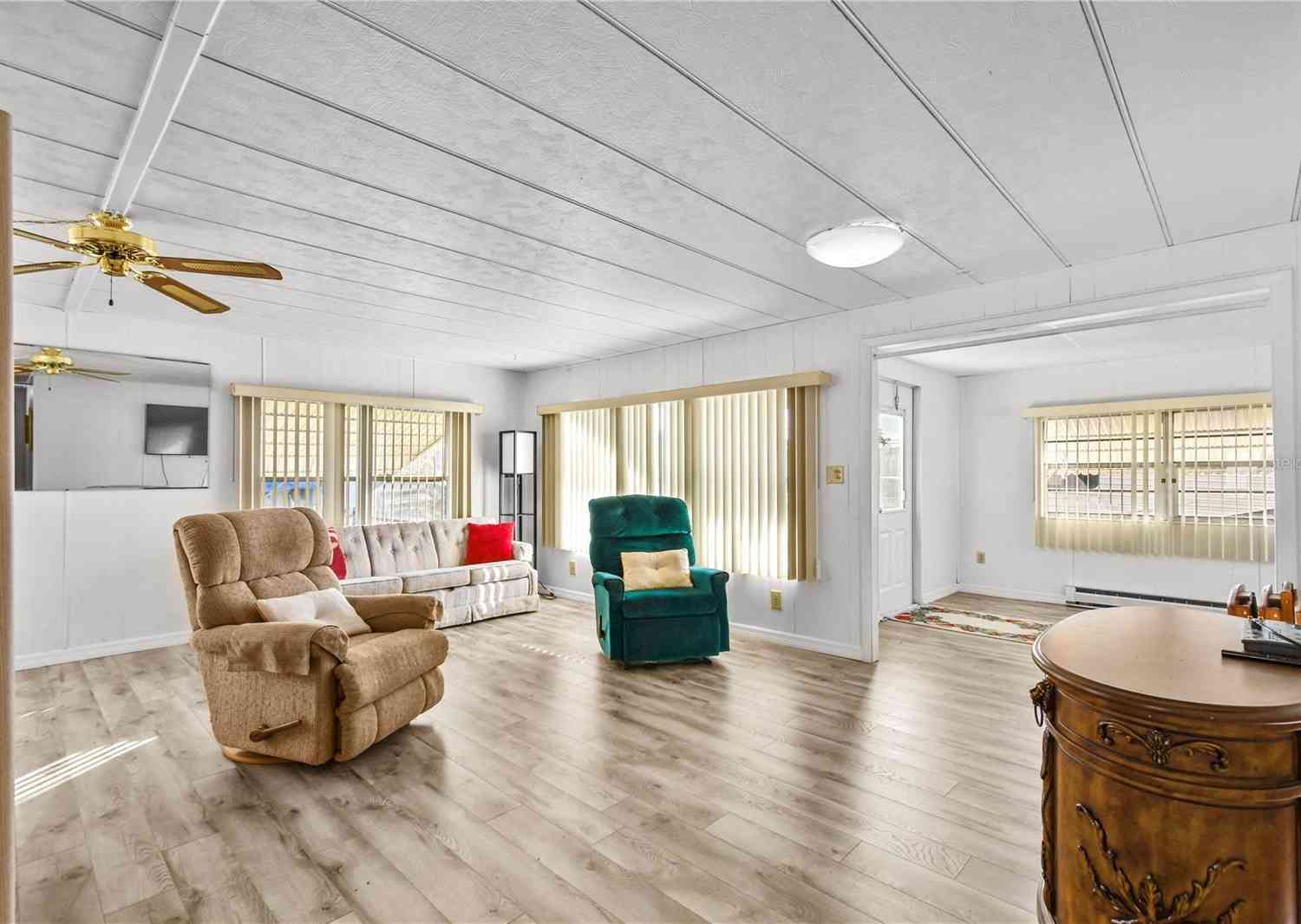 1111 49th Avenue Drive, BRADENTON, Florida image 8