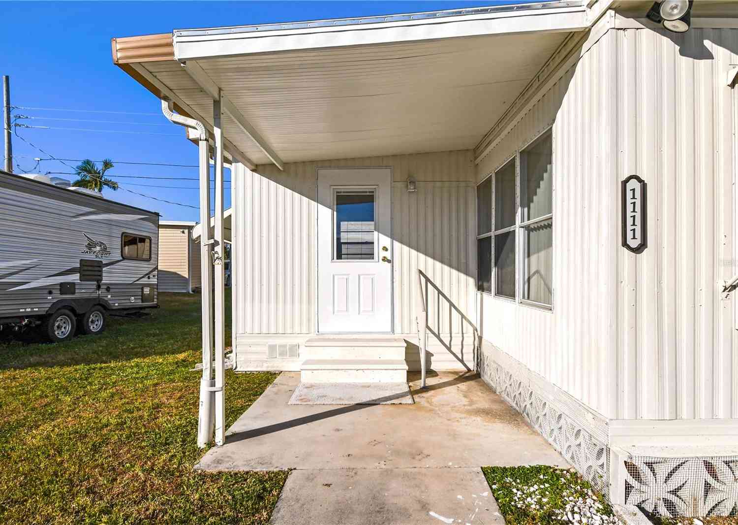 1111 49th Avenue Drive, BRADENTON, Florida image 4