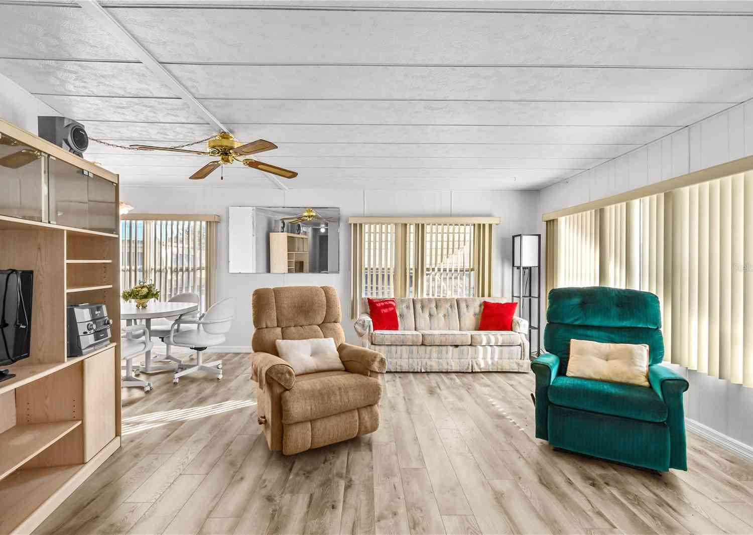 1111 49th Avenue Drive, BRADENTON, Florida image 7