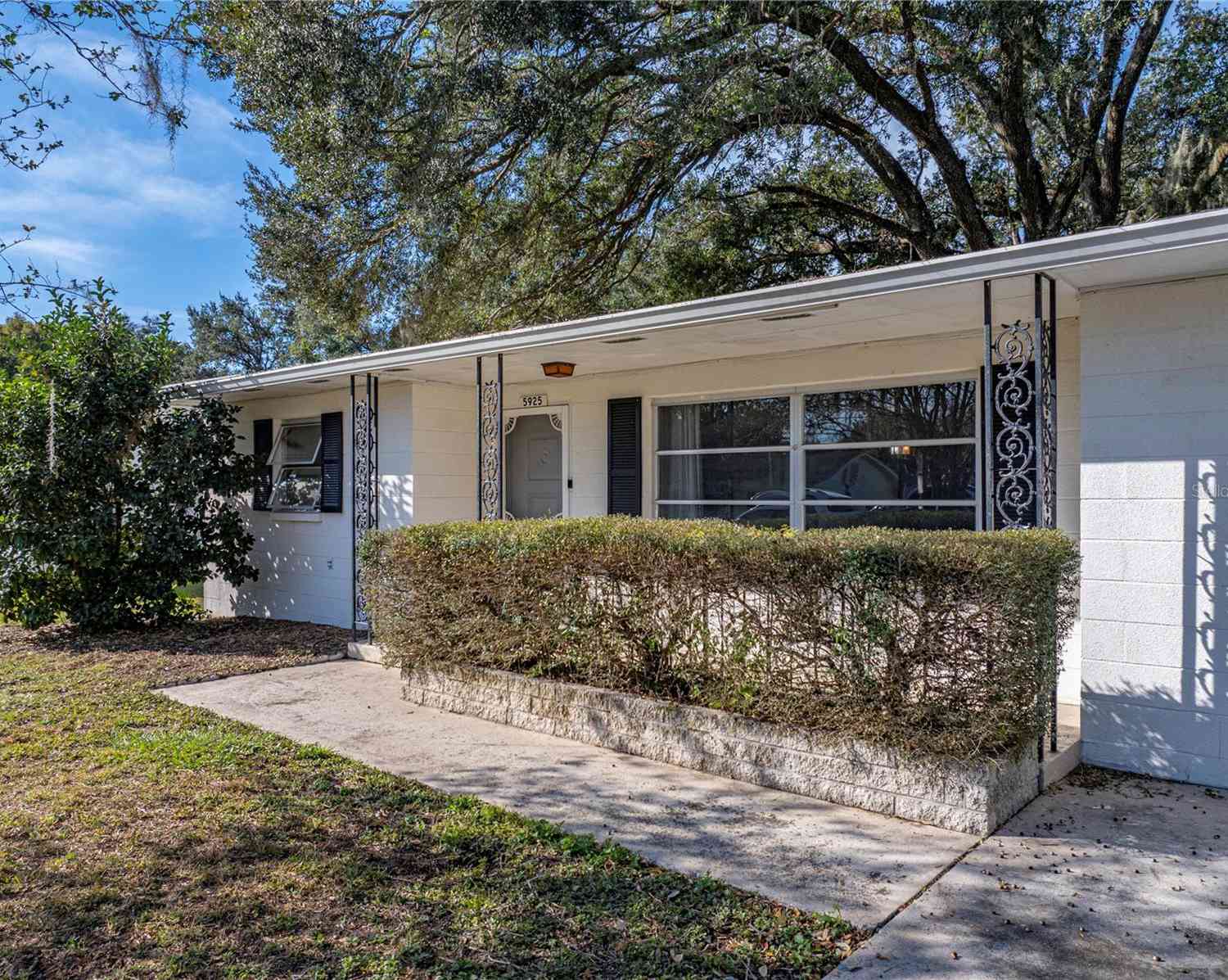 5925 Wilson Drive, ZEPHYRHILLS, Florida image 9