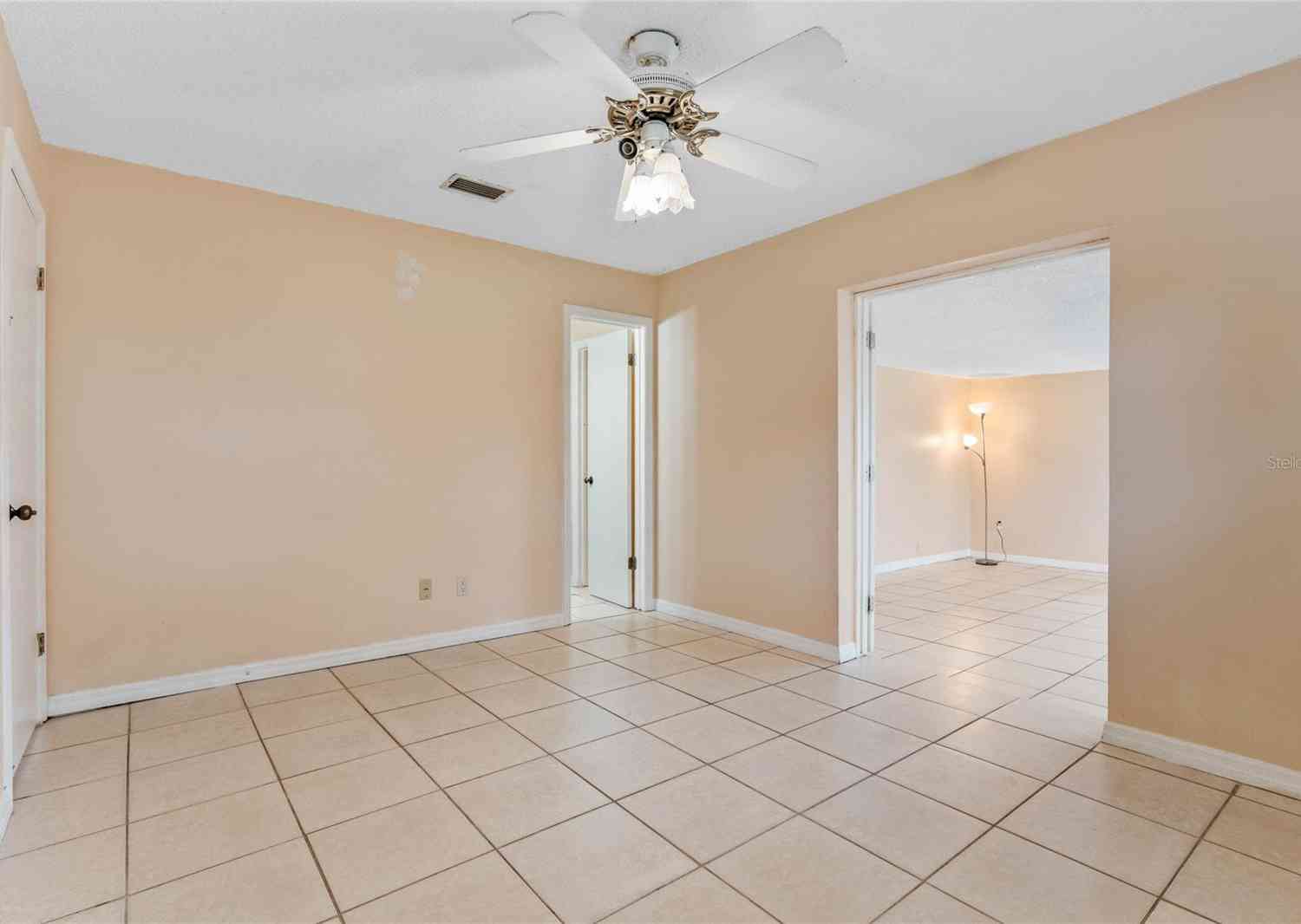 1704 Travelers Palm Drive, EDGEWATER, Florida image 9