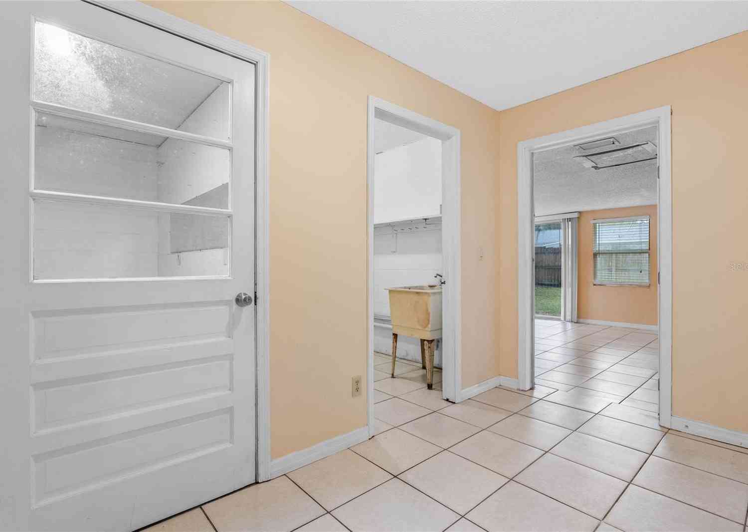 1704 Travelers Palm Drive, EDGEWATER, Florida image 16