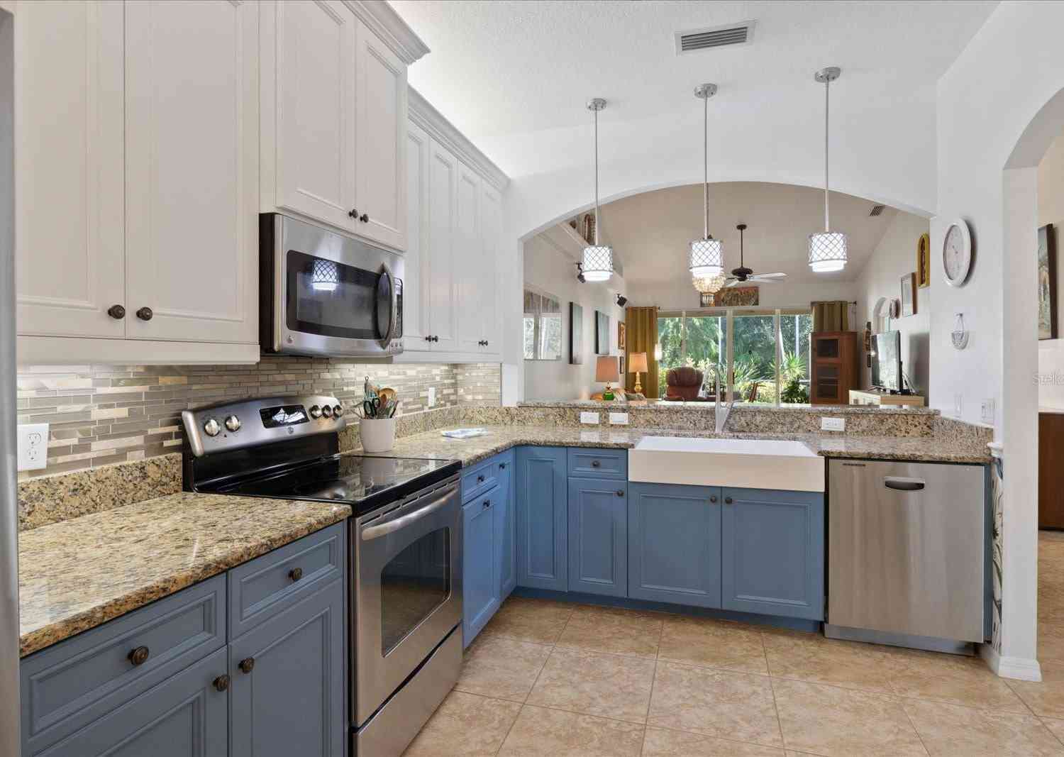 1565 Monarch Drive, VENICE, Florida image 3