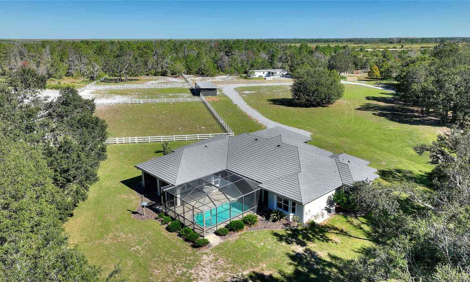 8965 Bunker Hill Road, DUETTE, Florida image 9