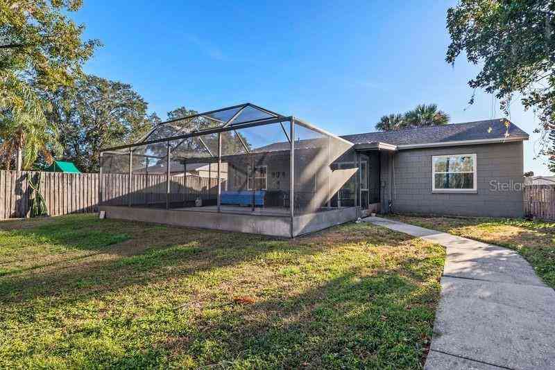 5705 Carrollwood Meadows Drive, Tampa, Florida image 21