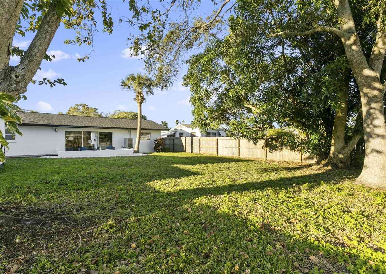 3519 Overlook Drive, Saint Petersburg, Florida image 15