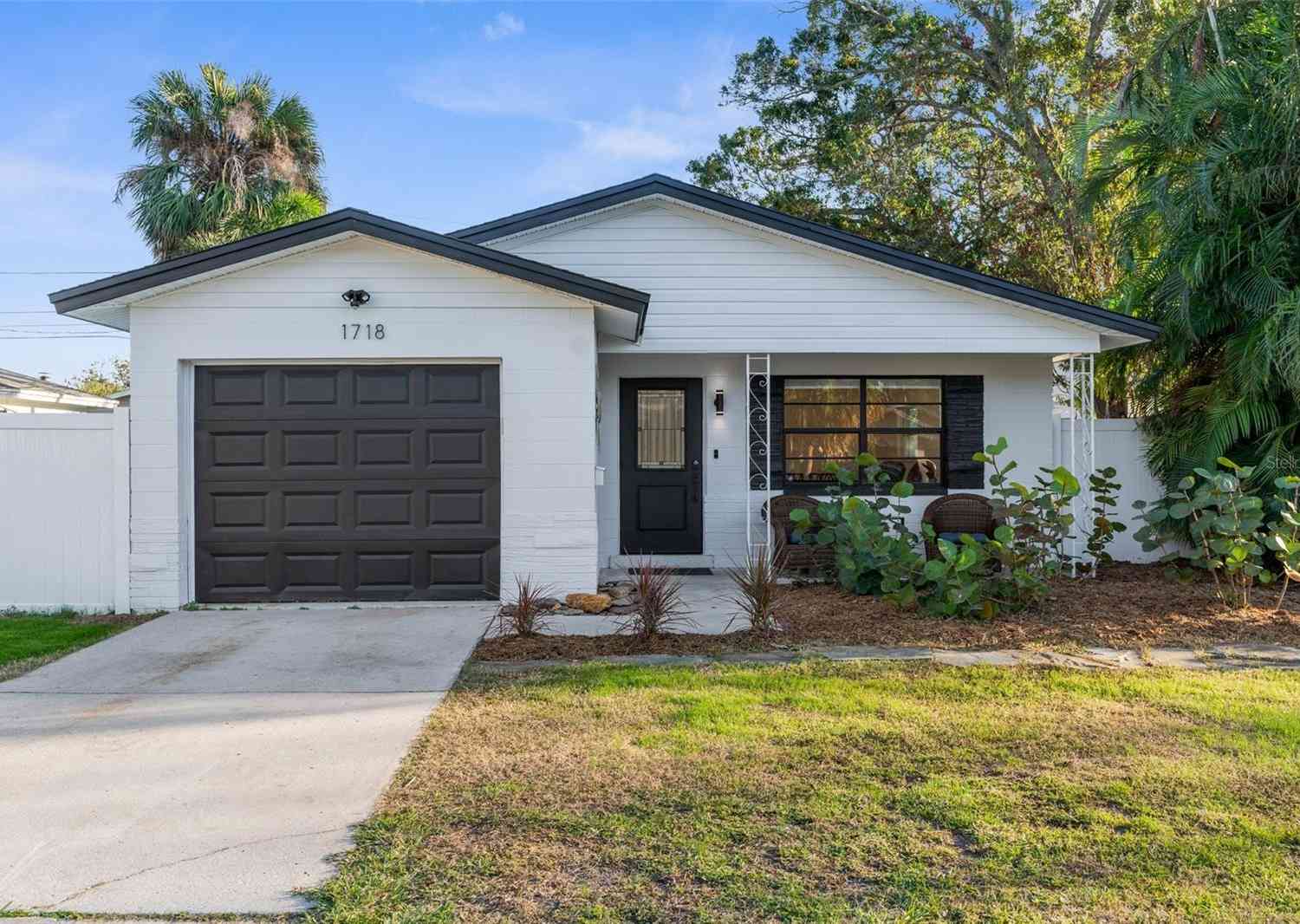 1718 Montana Avenue, Saint Petersburg, Florida image 1