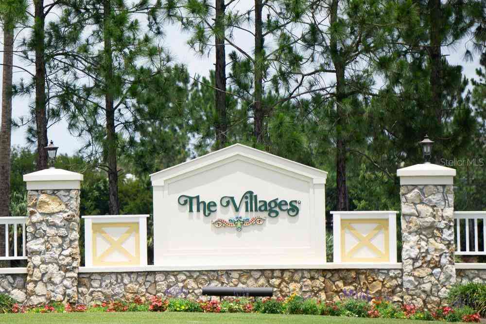 1102 Golden Grove Drive, THE VILLAGES, Florida image 22