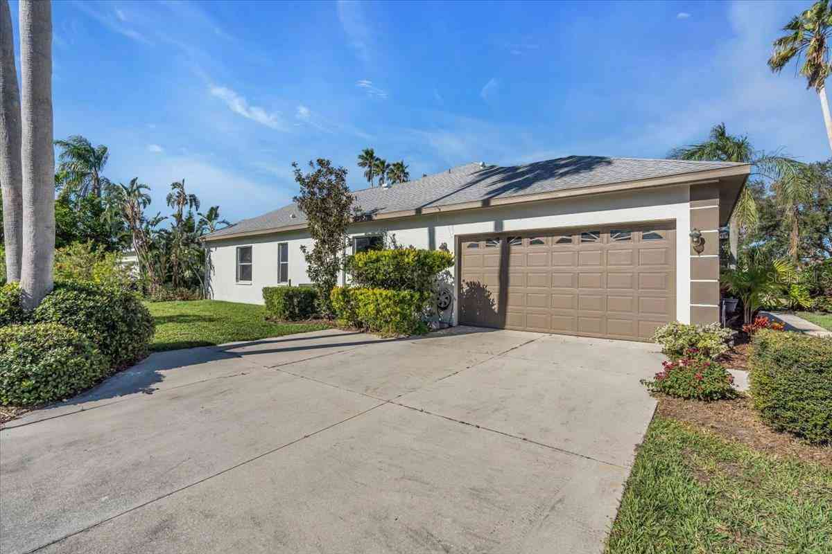 5012 76th Street, BRADENTON, Florida image 2